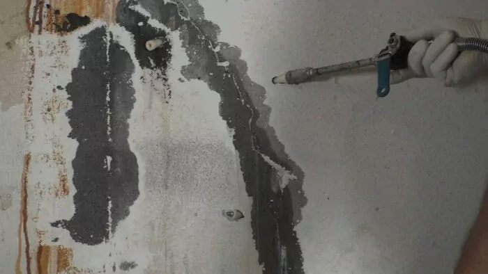 KOMEX EDILIZIA, specialisti in macchine, accessori e materiali per le iniezioni murarie